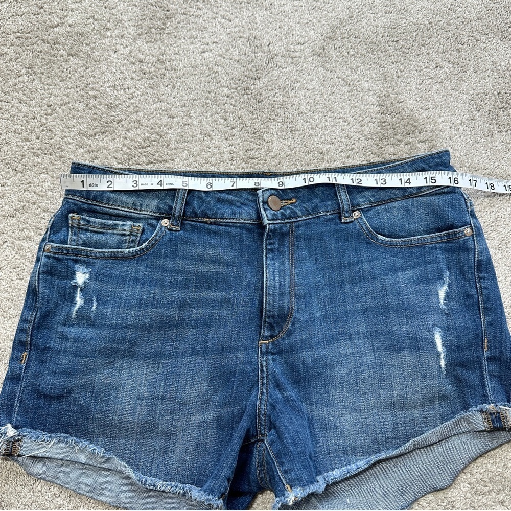 DL1961 Women’s Karlie Boyfriend Denim Shorts 3” Mid Rise in Bluegrass Size 29 - Picture 12 of 15